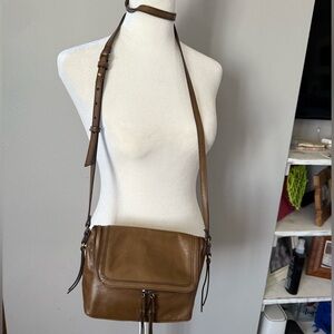 HOBO Leather Floral Print Interior Lined Handbag in Tan and Light Blue